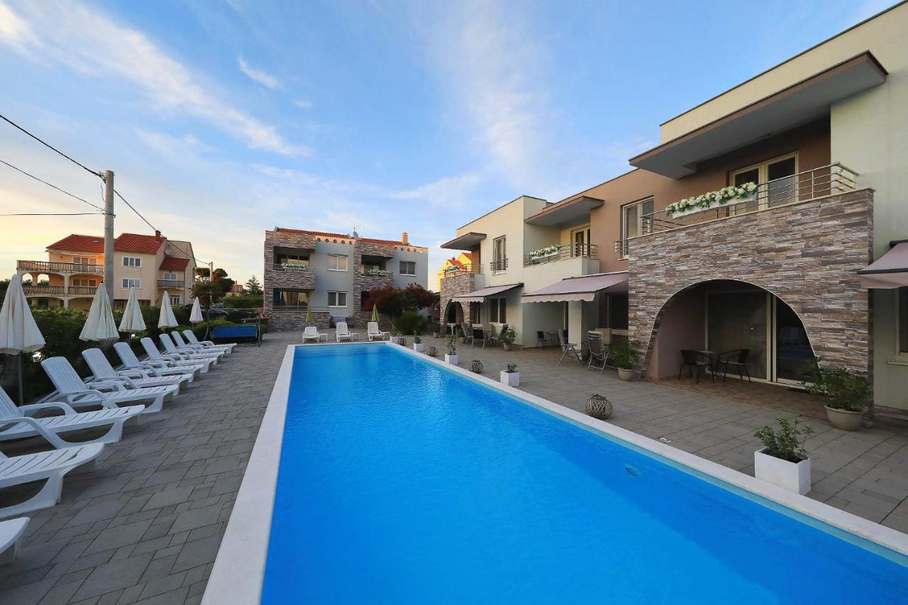 Apartments Punta Privlaka  Kültér fotó
