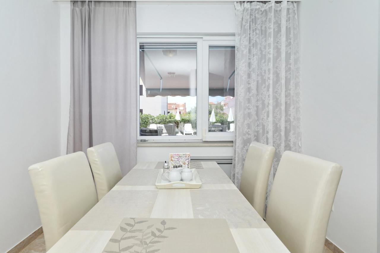 Apartments Punta Privlaka  Kültér fotó